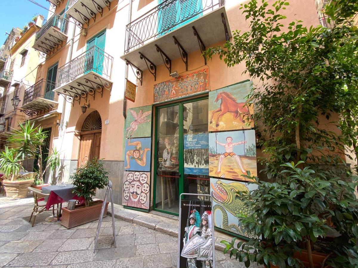 Tanto di Cappello Home Palermo Esterno foto